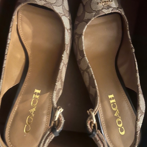 Brand new Coach wedges size 8! - Picture 5 of 7